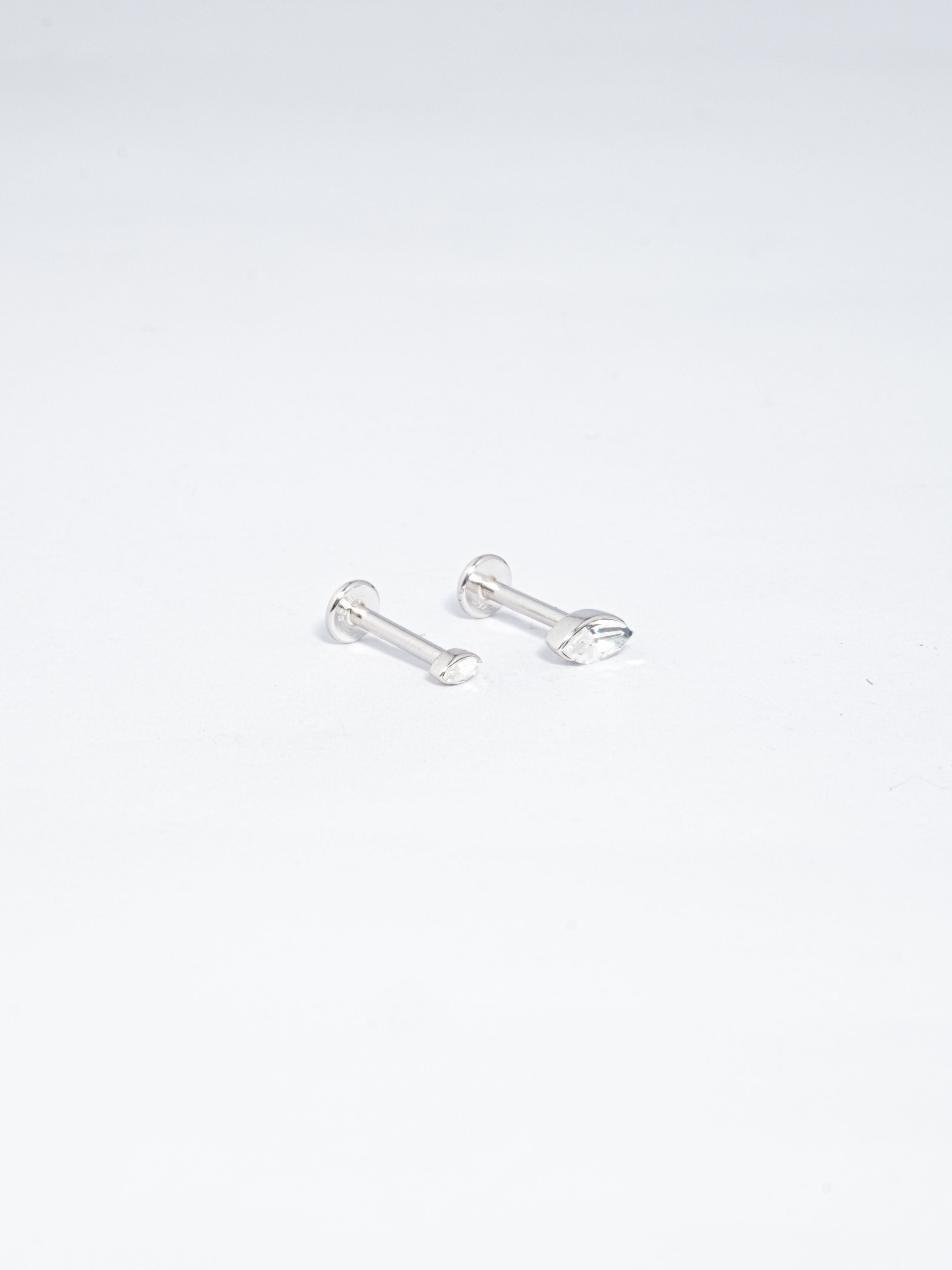 Piercing Ovalo Plateado