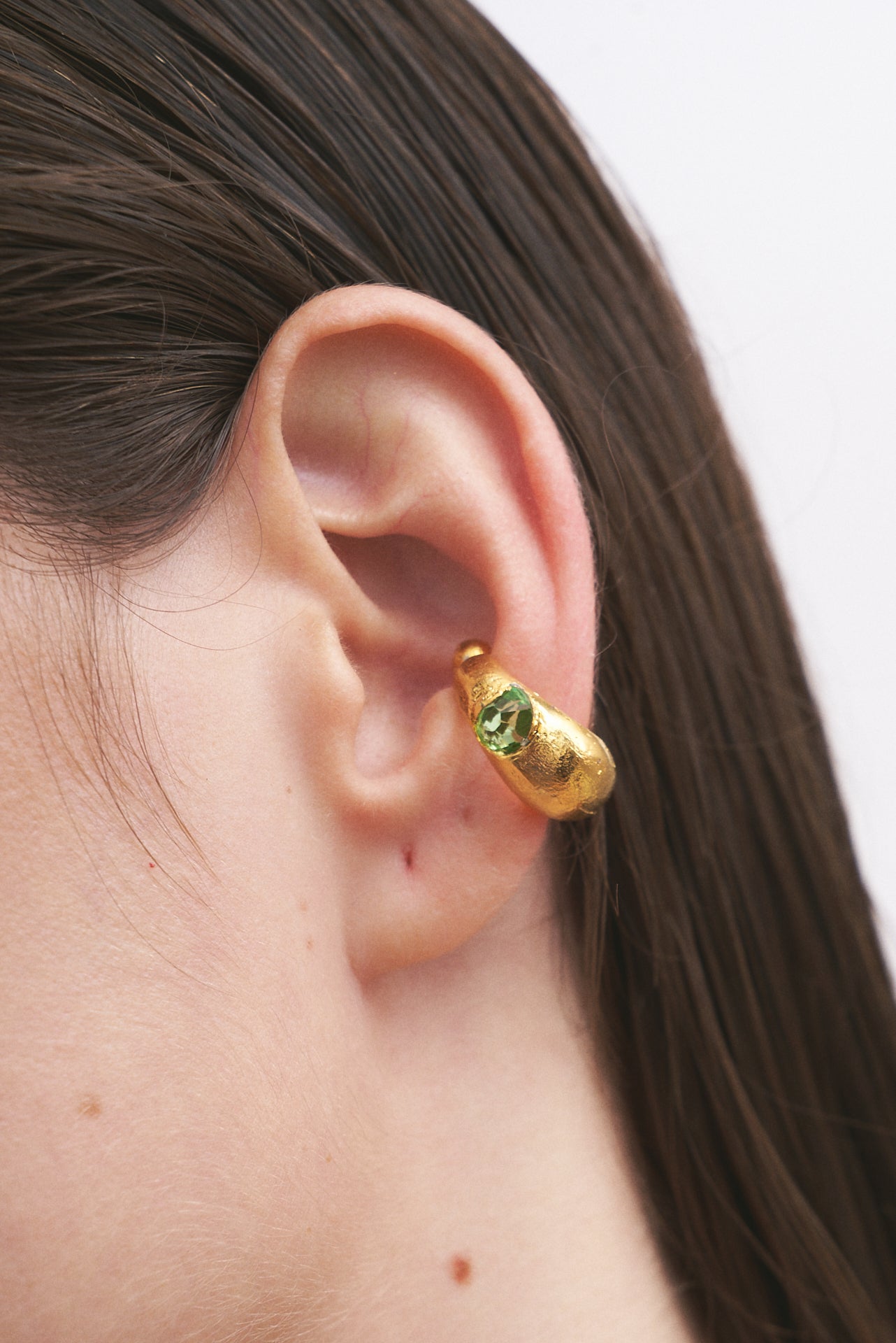 Earcuff Atlas Dorado