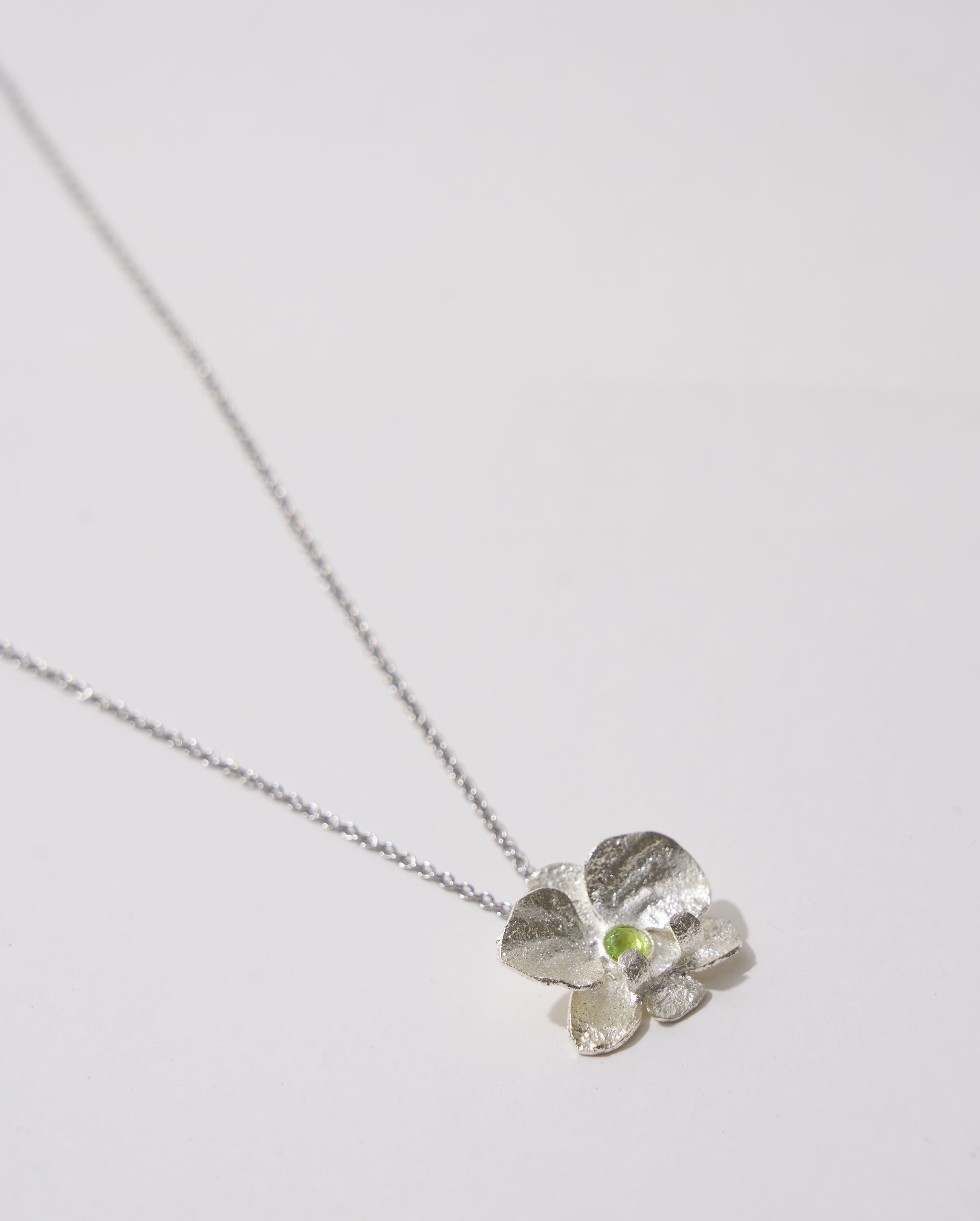 Collar Alba